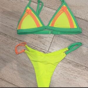 Pristine OneOne Swim Nissi Hailey Bikini XS Top and  S Alli bottom Yellow/Green
